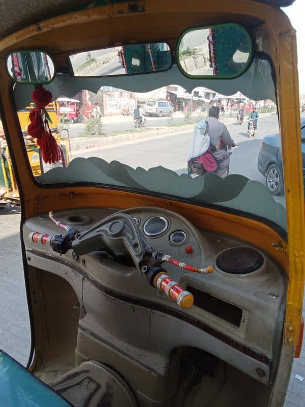 tezraftar Tanga body cng riksha 4