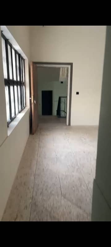 1 Kanal UPPER PORTION FOR RENT 34