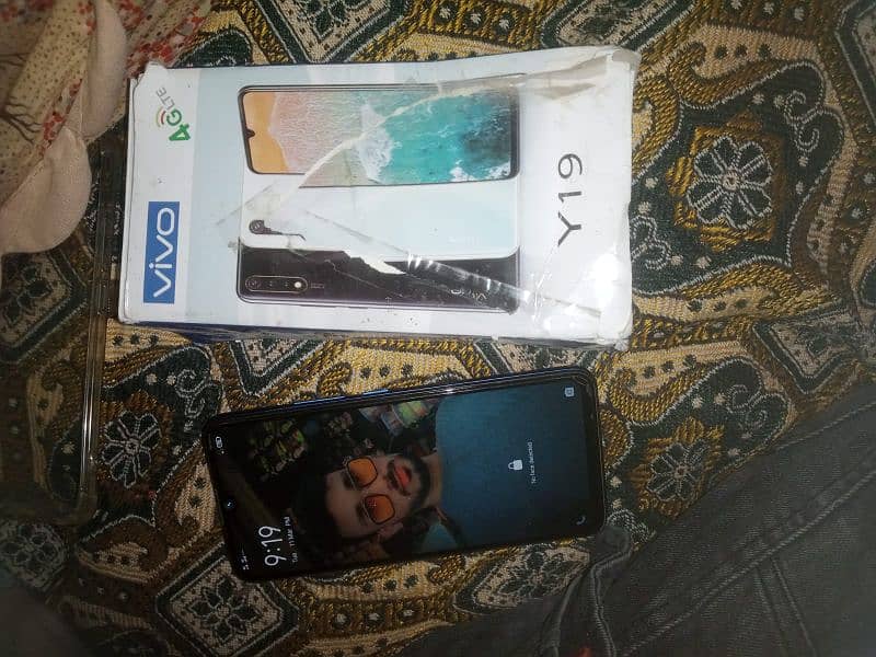 vivo y19 ha . . 8/256 03102910303 2