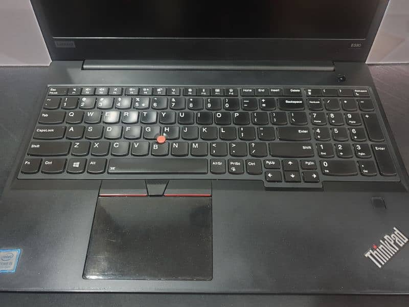 Lenovo thinkpad E580 1