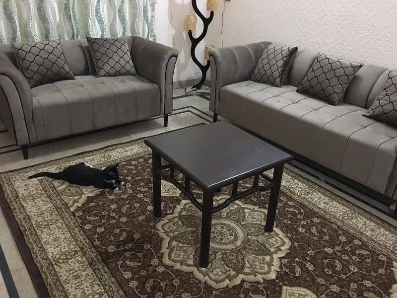 Sofa Three seater urgent sale 0