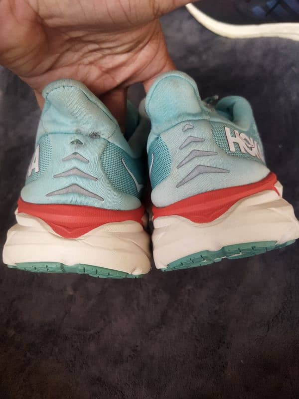 Hoka (Original Preloved shoes) 4