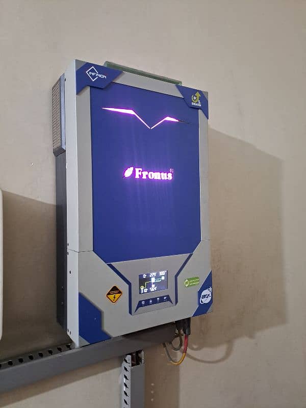 Frounus hybrid 6.5kw inverter 1