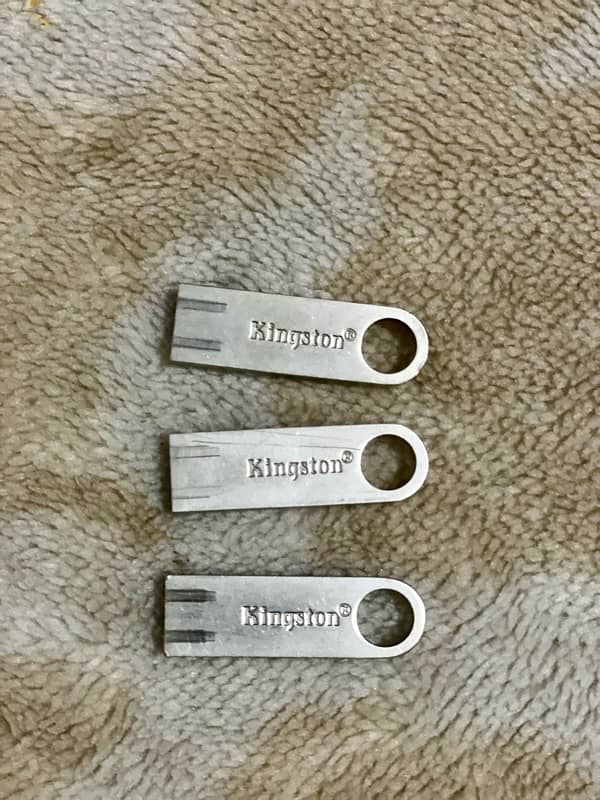 Kingstone USB (32 GB ) 2