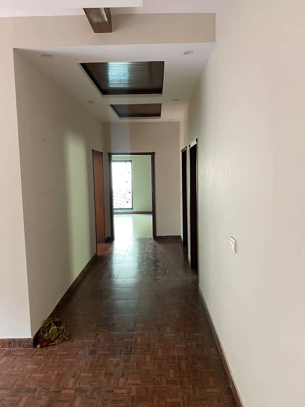 One Kanal Fully Renovated 3 Beds Upper Portion For Rent In Phase 4, DHA. 9