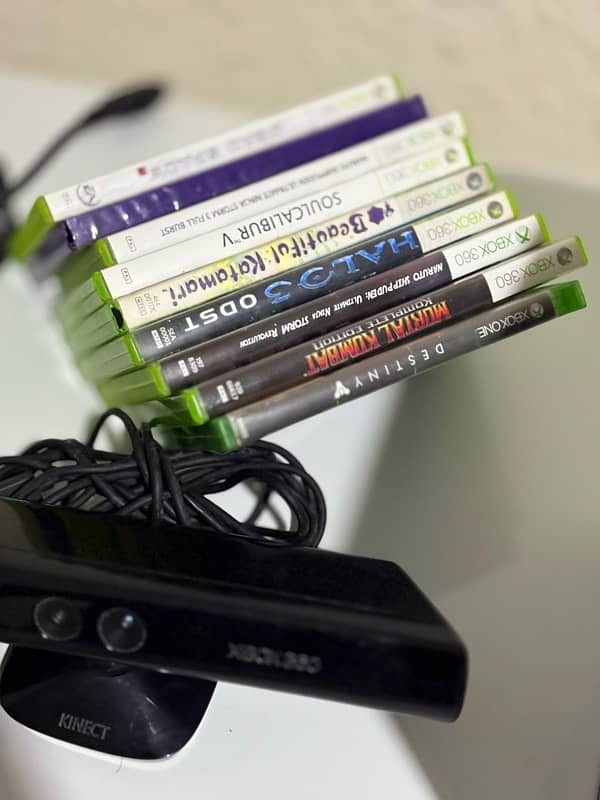 XBOX 360 with Kinect all assesories NEW CONDITION ORIGINAL XBOX 4