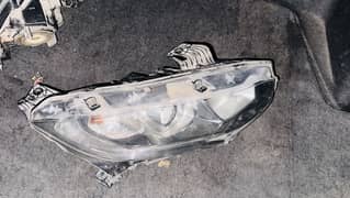 civic 2018 orignal head light new condition