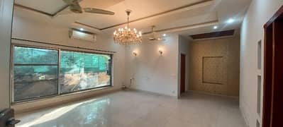 One Kanal 5 Beds Full Renovated House Available For Rent Phase 4, DHA.