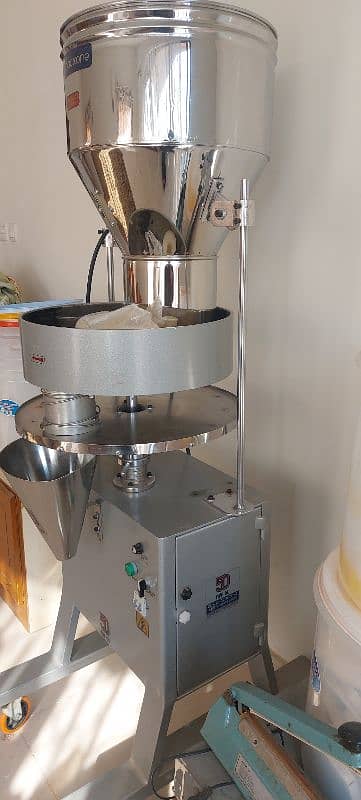 New packaging and filling machine. 0