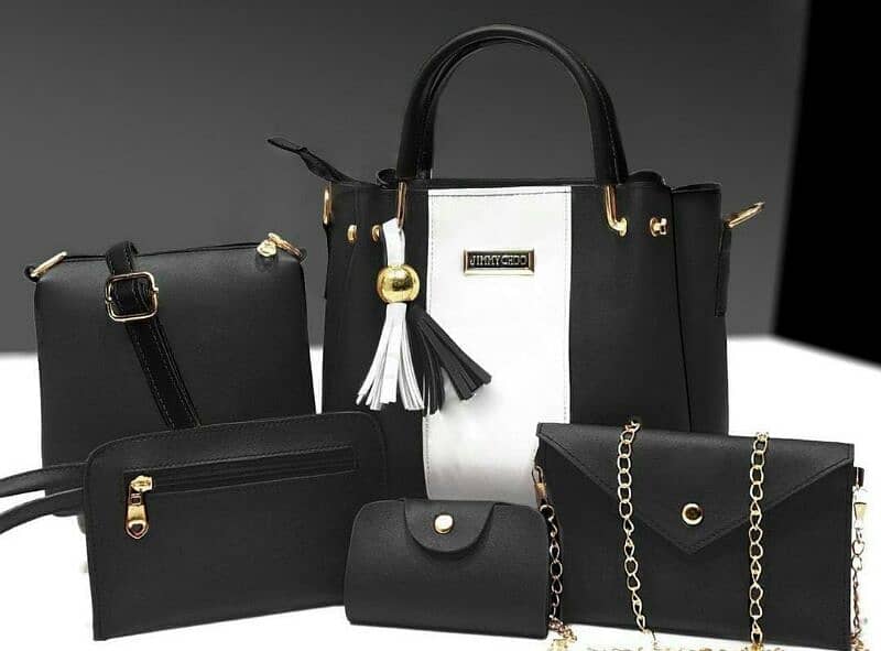 (Free Delivery) Stylish 5-Piece Women’s Bag Set! 0