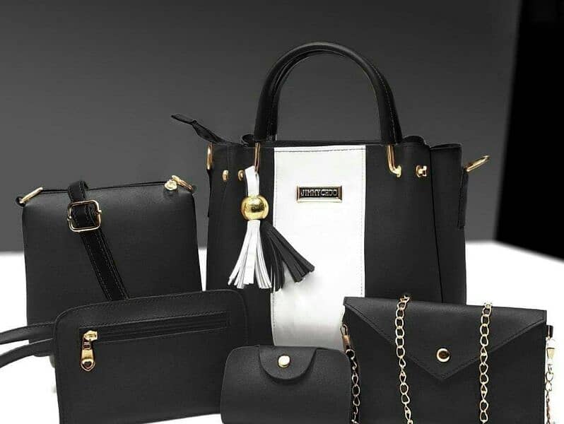 (Free Delivery) Stylish 5-Piece Women’s Bag Set! 1