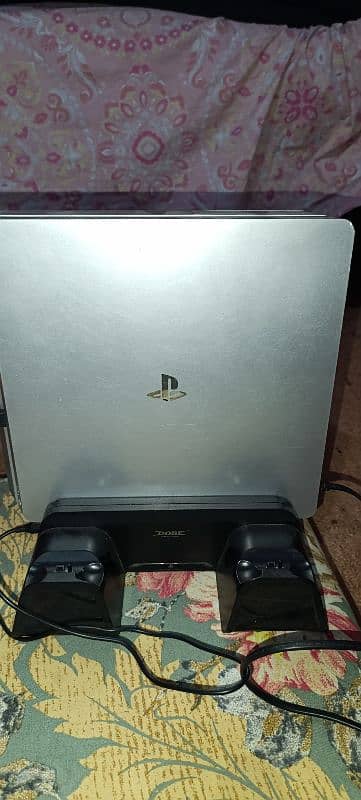 PS4 Slim Special Edition 512gb 2