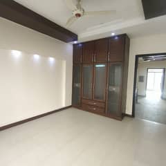 10 Marla Bungalow For Rent K-Block DHA Phase 5 Lahore.