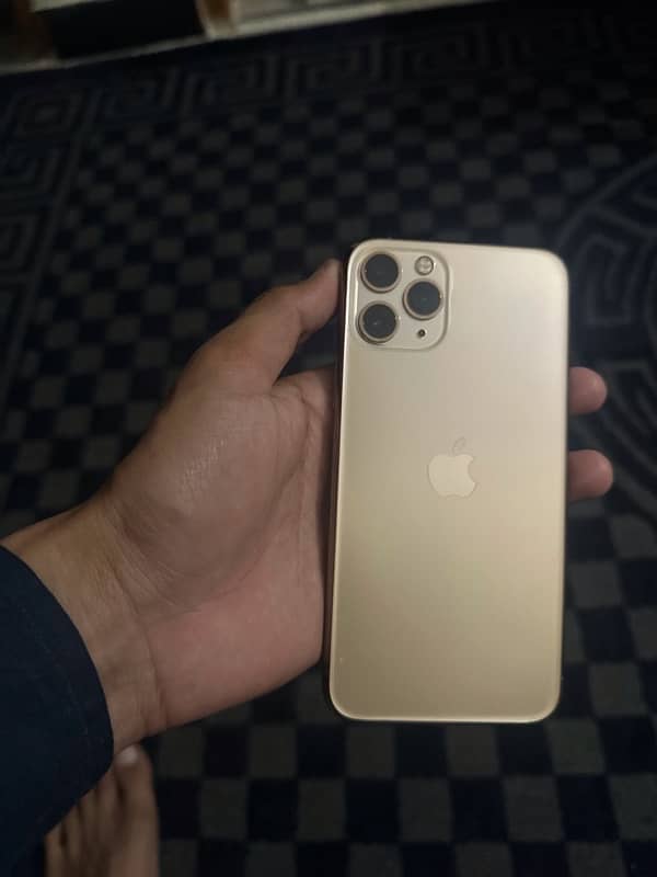 iPhone 11 Pro 1