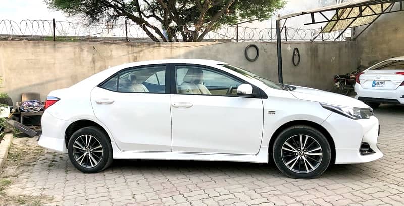 Toyota Corolla Altis 2018 10