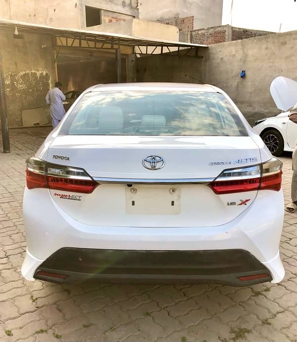 Toyota Corolla Altis 2018 13