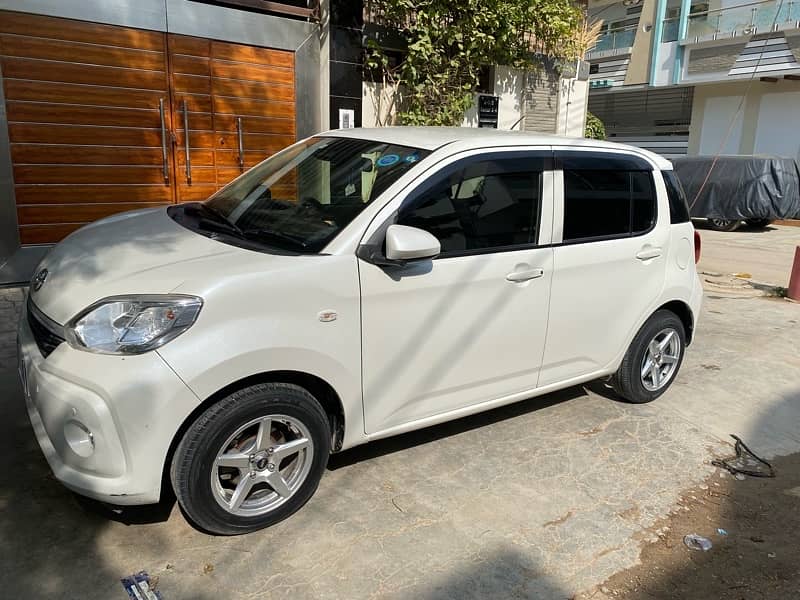 Toyota Passo xls full option 5