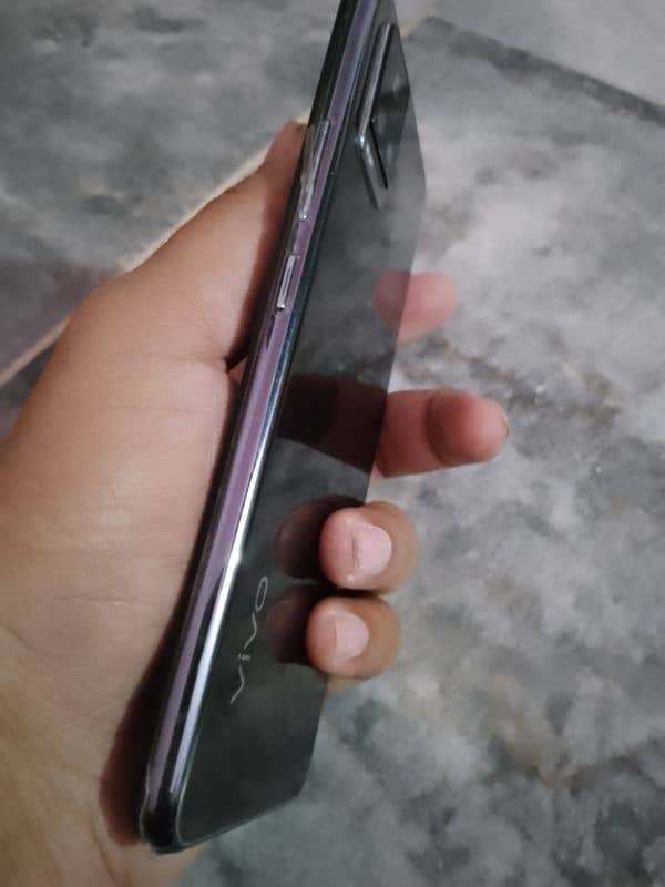 Vivo V20 8/128 Complete Box fix 35k 5