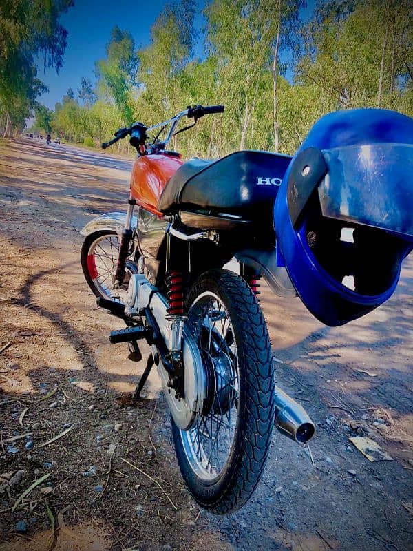 Sefari motercycle 2021 model urgent for sell 032.49. 807072. wtsp nmbr 4