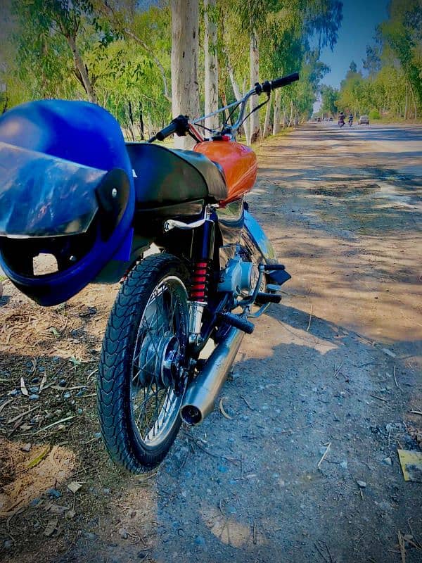 Sefari motercycle 2021 model urgent for sell 032.49. 807072. wtsp nmbr 5