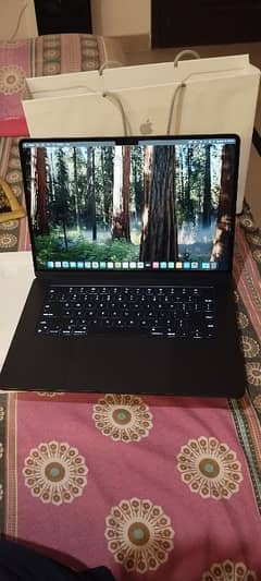 Apple MacBook Air M3 15 inches 512GB 16 GB