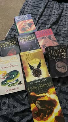 PREMIUM HARRY POTTER BOOK SET (RARE)