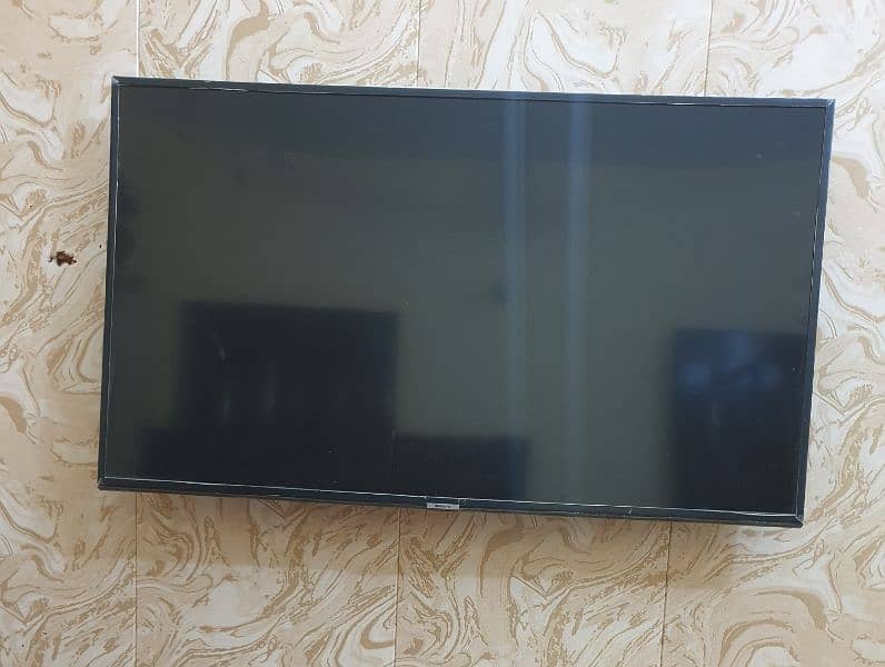 Samsung 4k Led UA43NU7100K Model 2