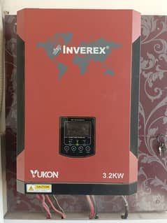 Selling Inverex yukon hybrid 3.2 kw