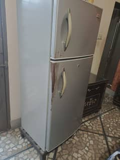 Haier fridge HRF 320 model