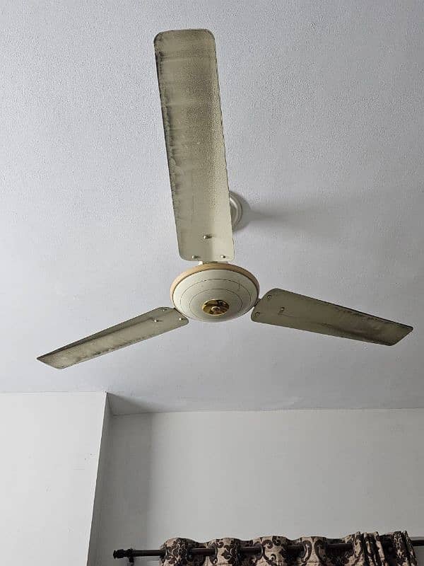 Ceiling Fans (Good Condition) 1