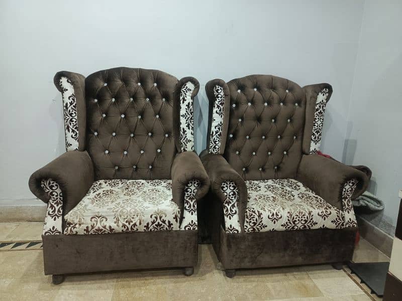 2 seater sofa 0