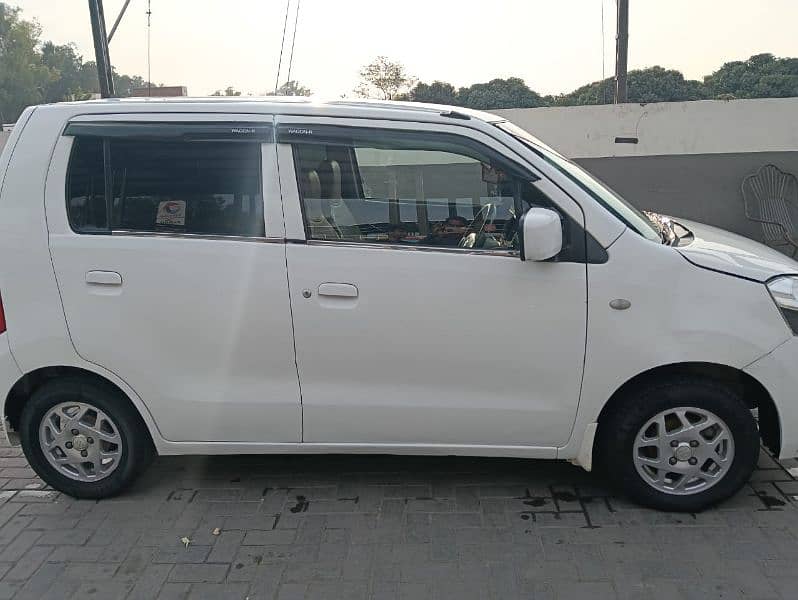 Suzuki Wagon R 2018 3