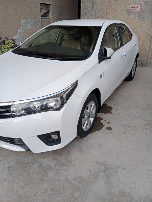 Toyota Corolla Altis 2015 1