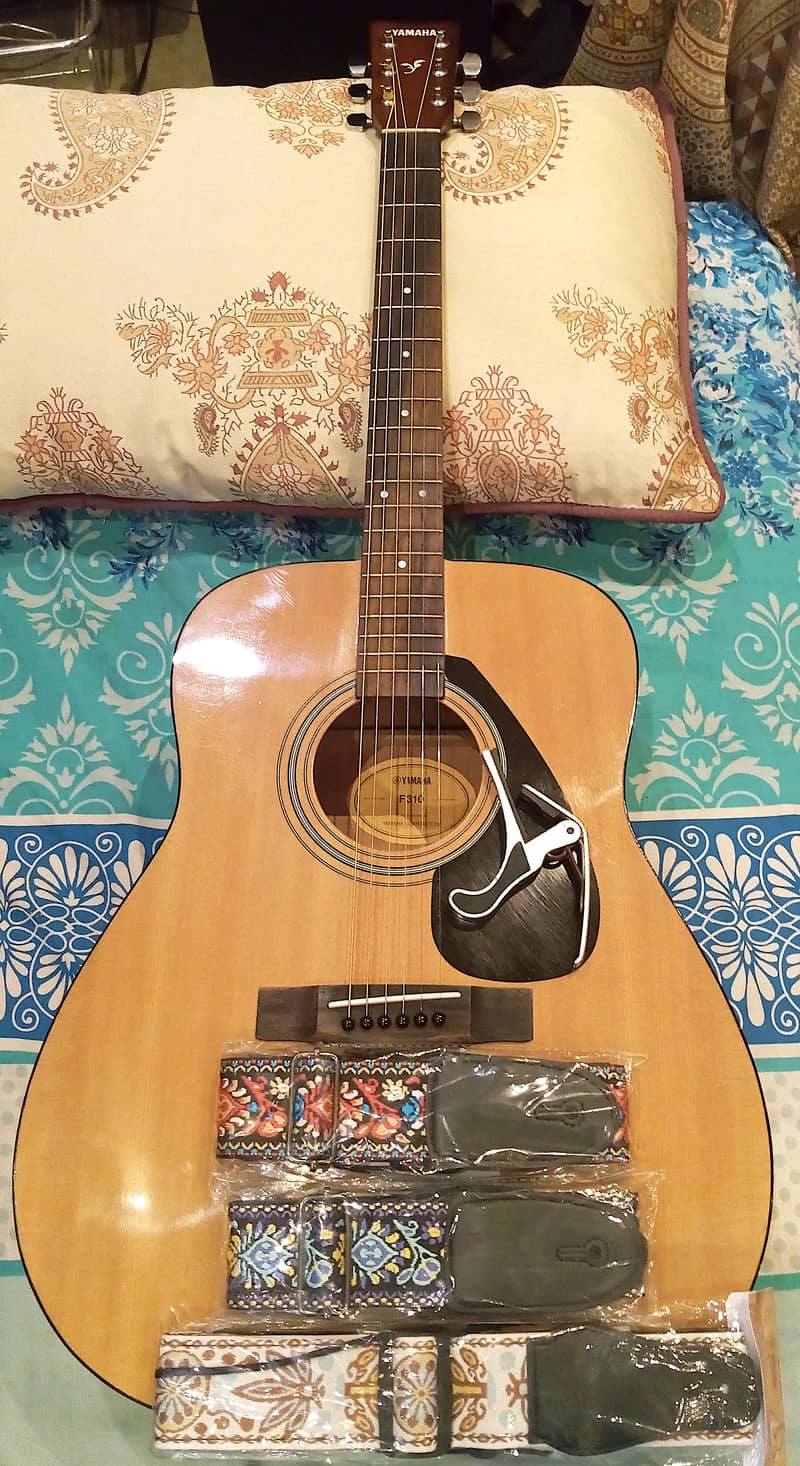 Yamaha F-310 Indonesian Acoustic Guitar 0