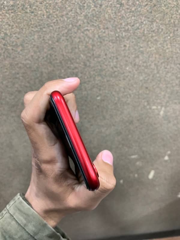 i phone XR 1