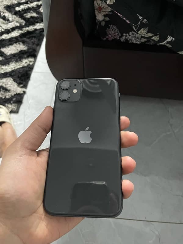 Iphone 11 64GB NON Pta Factory Unlock Box 3