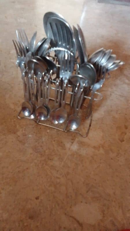 STEEL CUTLERY SET KATTLE SET 4