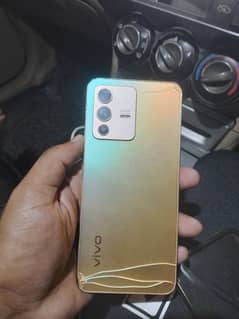 vivo v23 5g back crack