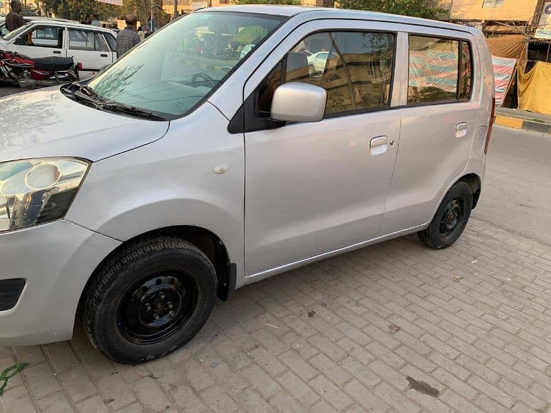 Suzuki Wagon R 2017 3