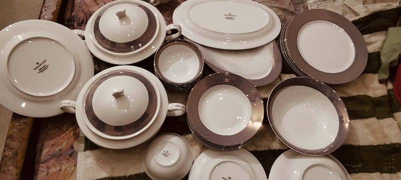 Wedgewood Brand New 61 Pcs Dinner Set 8 Persons 1