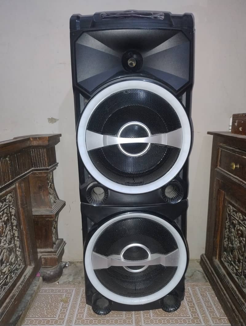 Dj loud by perfect speaker 0