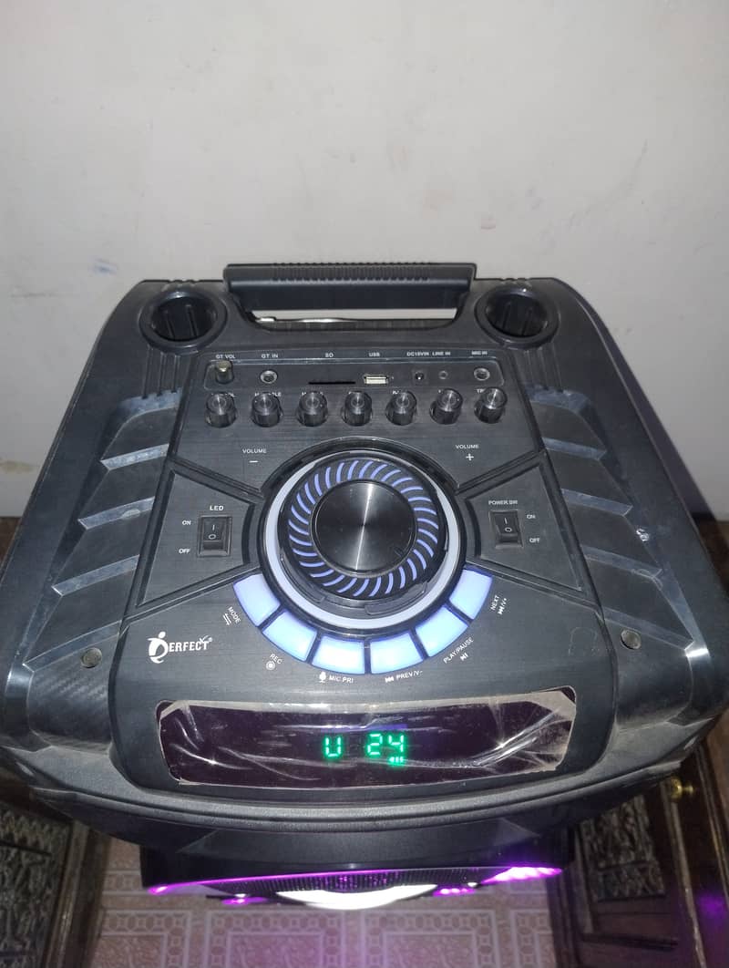 Dj loud by perfect speaker 1