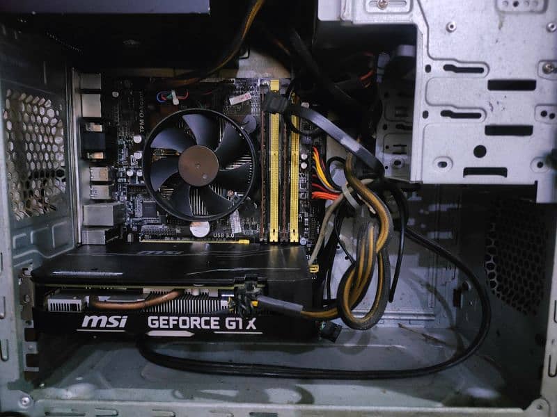 High-Performance PC for Sale – Xeon + GTX 1660 Super | Cash Only 1