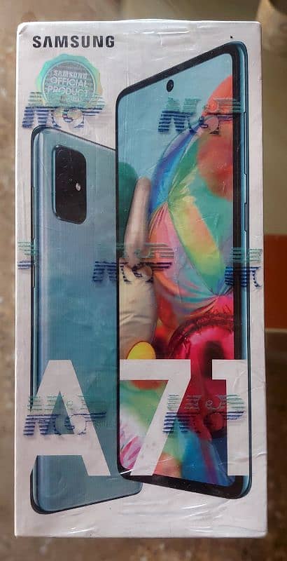 Samsung A71   8 / 128 GB 10