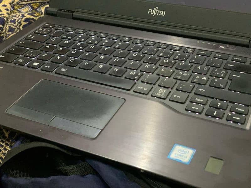 Fujitsu 3