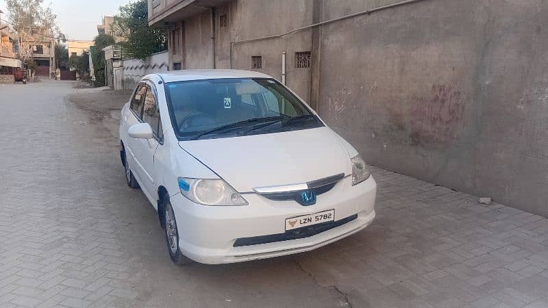 Honda City White 2004 Exchange Or Sell 1