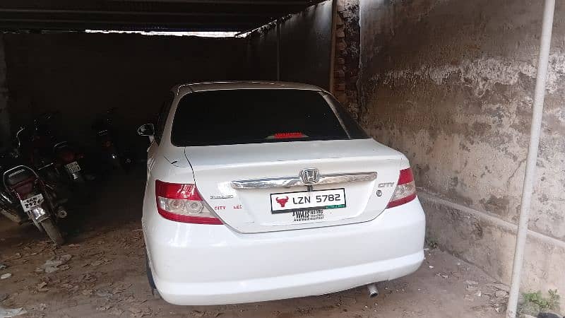 Honda City White 2004 Exchange Or Sell 3