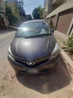 Toyota Vitz 2013