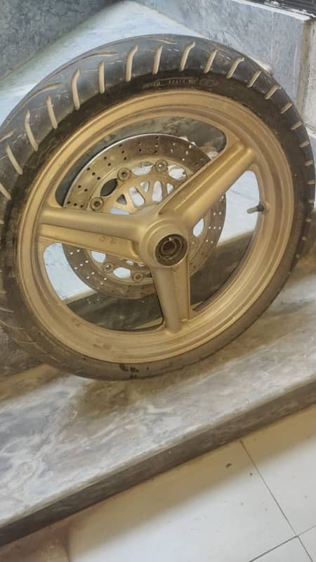 HEAVY BIKES EXCHUSTS RIMS FRONT AND BACK SUSPENSION READ ADD CAREFULLY 7