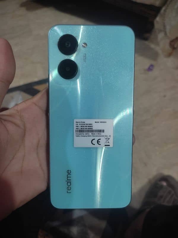 Realme C33 0